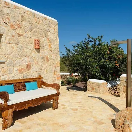 Idurre, In Northern Countryside Near Beaches Villa Santa Eularia des Riu