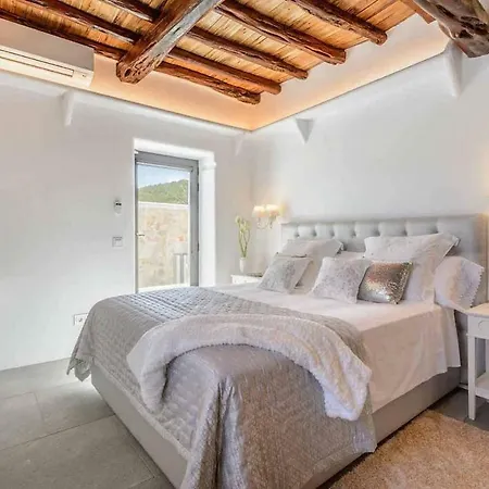 Idurre, In Northern Countryside Near Beaches Santa Eularia des Riu