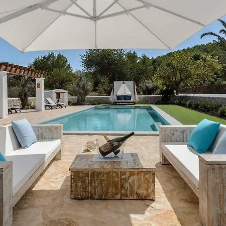 Idurre, In Northern Countryside Near Beaches * Santa Eulària des Riu
